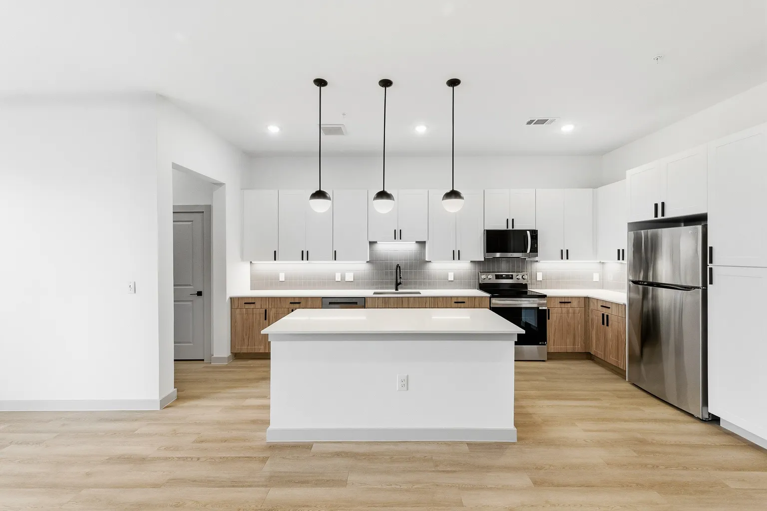 Apartment+Studio Available for rent