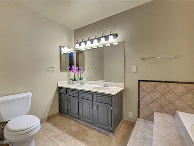 3-bedroom Town House for sale